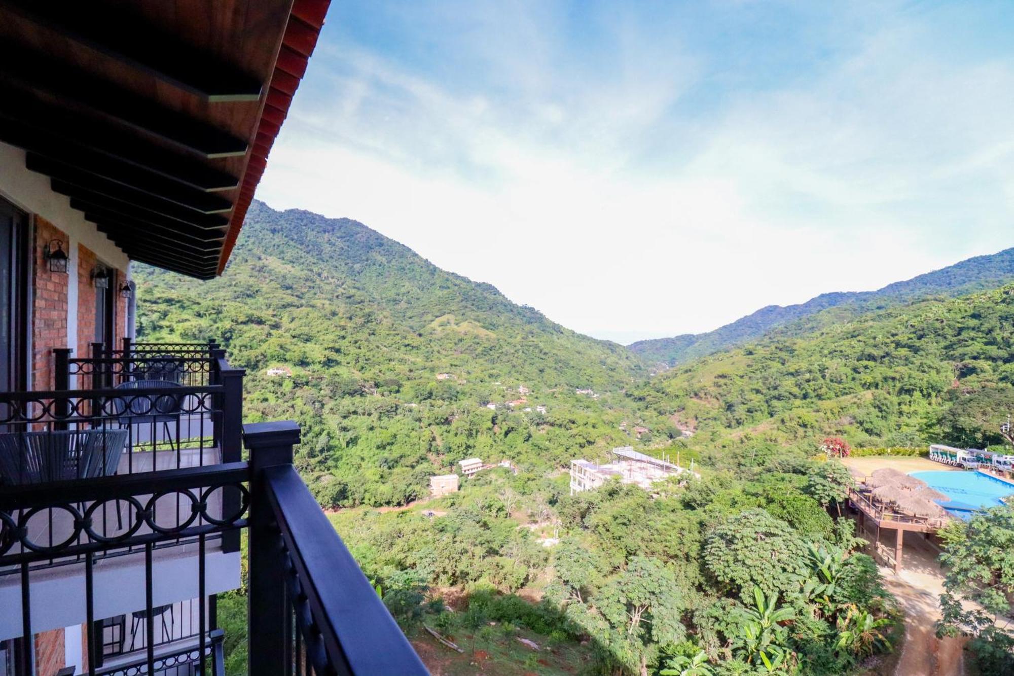 River Park Hotel Puerto Vallarta Exteriör bild