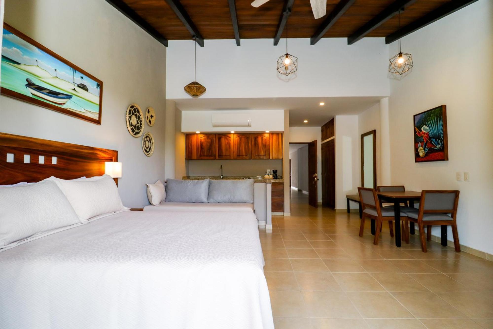 River Park Hotel Puerto Vallarta Exteriör bild